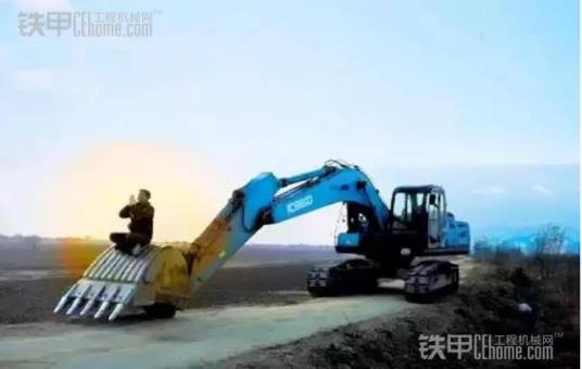 挖掘机驾驶员
