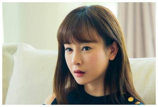 何冰冰（电视剧《海上嫁女记》中的角色）