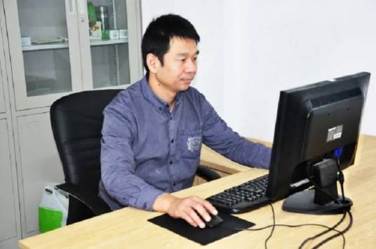 吴建国（洛阳美联商贸有限公司董事长）