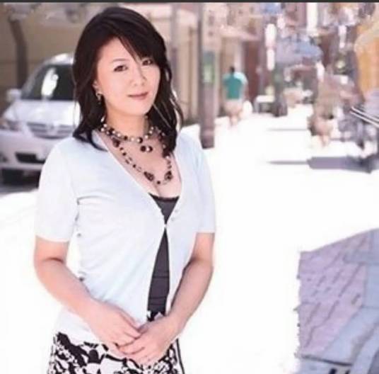 新垣里子