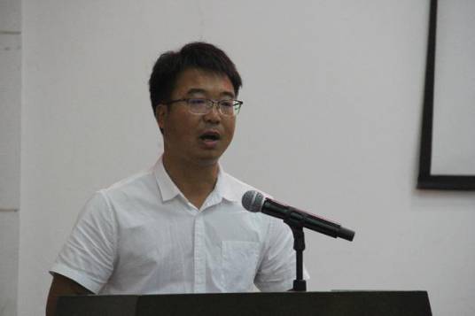 李建武（湖南杂交水稻研究中心助理研究员）
