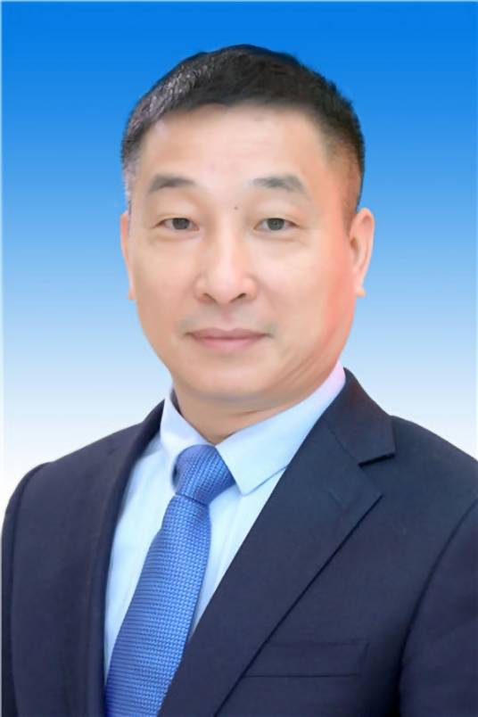 洪明华（江西省景德镇市政协党组成员、副主席）