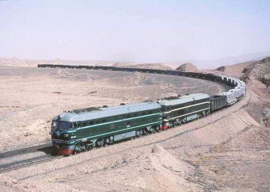 东风4型内燃机车