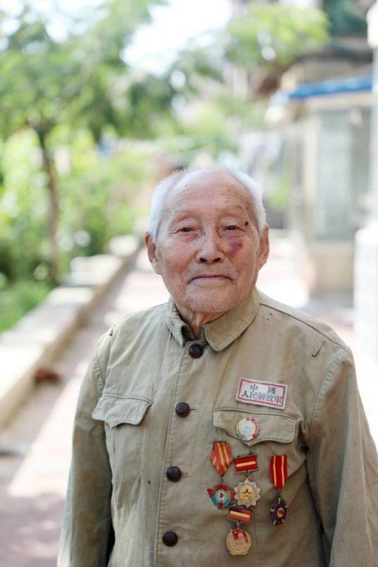 张贵斌（塔山阻击战老英雄）