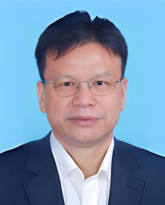 曾阳春（广东省佛山市住房和城乡建设局党组书记、局长）