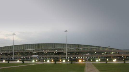 伊玛目·霍梅尼国际机场