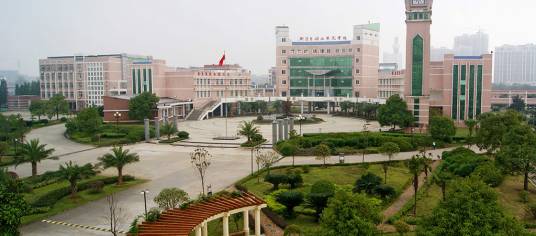 衡阳市船山英文学校