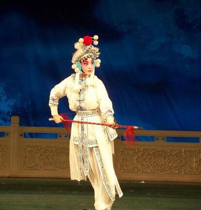 孙尚琪（戏剧演员）