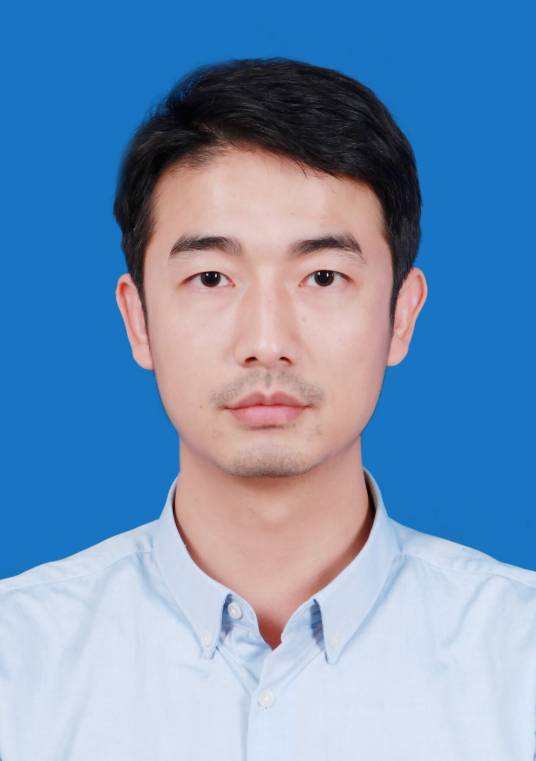 秦学（四川省广安市前锋区人民政府副区长）