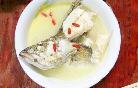 赤小豆鲤鱼汤