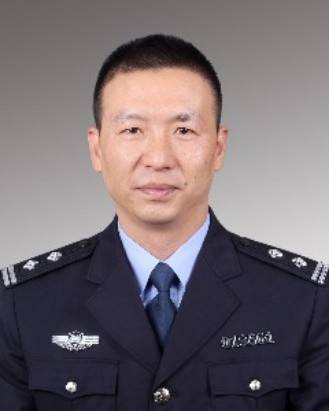 杨鹏飞（浙江省杭州市公安局临安区分局党委委员、副局长）