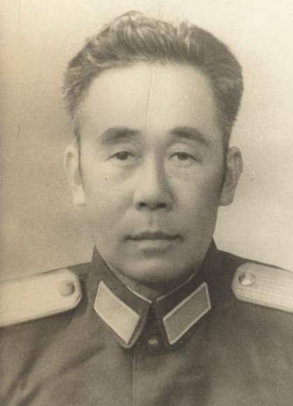 彭显伦（中国人民解放军少将）