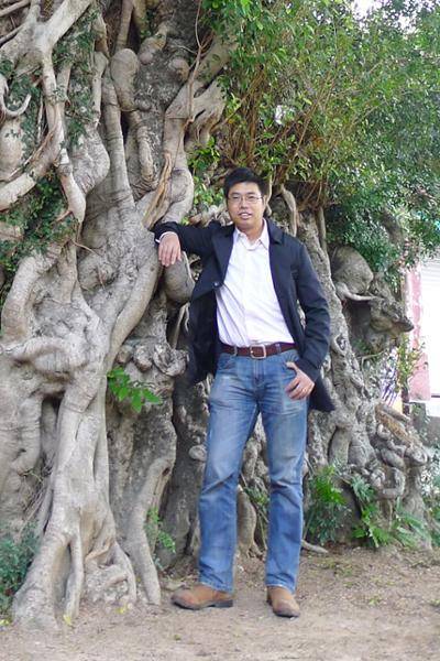 钟委(郑州大学力学与安全工程学院教授)