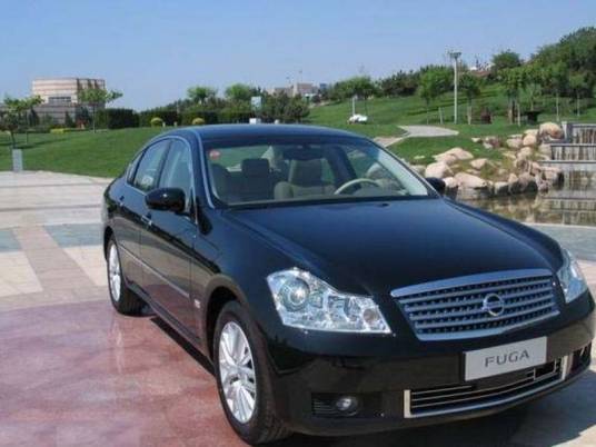 日产风雅 350 VIP版