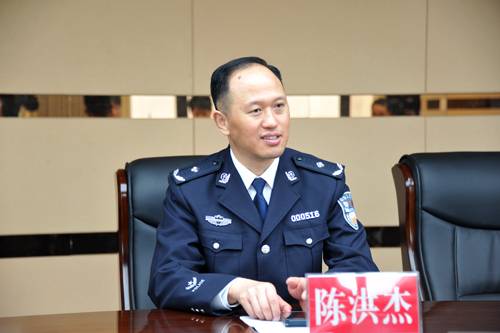 陈洪杰（信阳市公安局党委书记、督察长）