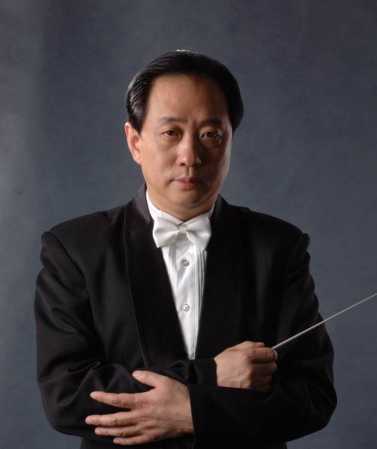 于建芳（指挥家作曲家）