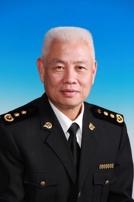 李国（海关总署原副署长、党组成员）
