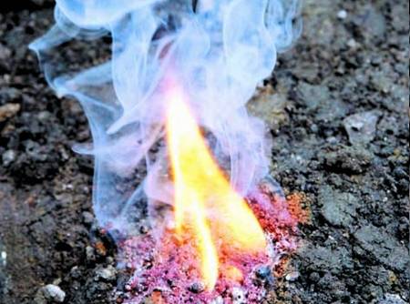 磷火（磷化氢燃烧时的火焰）