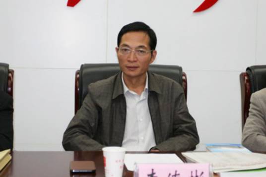 李德彬（开封市政府原副秘书长）