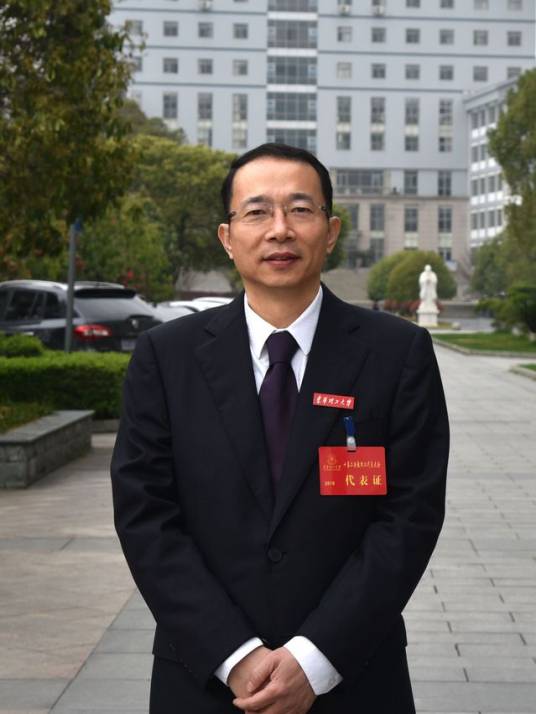 杨波（东华理工大学党委常委、副校长）