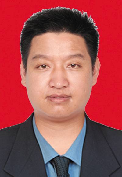 姚峰（湖北省十堰广播电视台党委书记、台长）