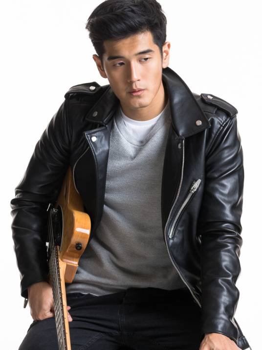 向洋（《中国新歌声》学员）