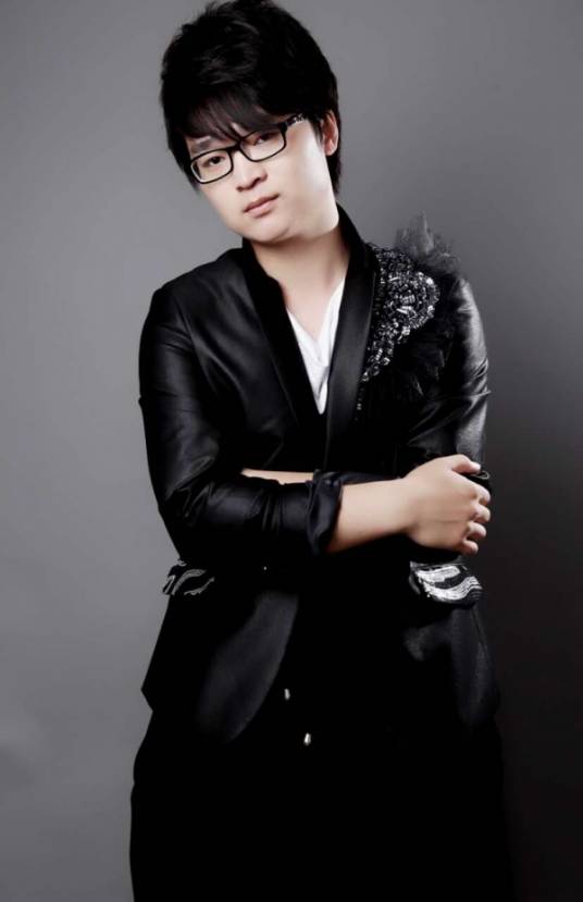 邢毅（龙广无敌音乐工场歌手）