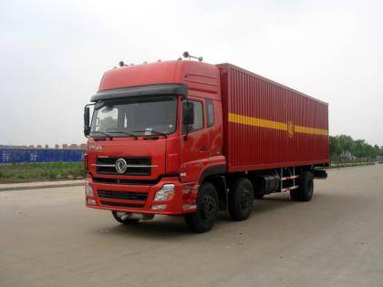 爆破器材运输车