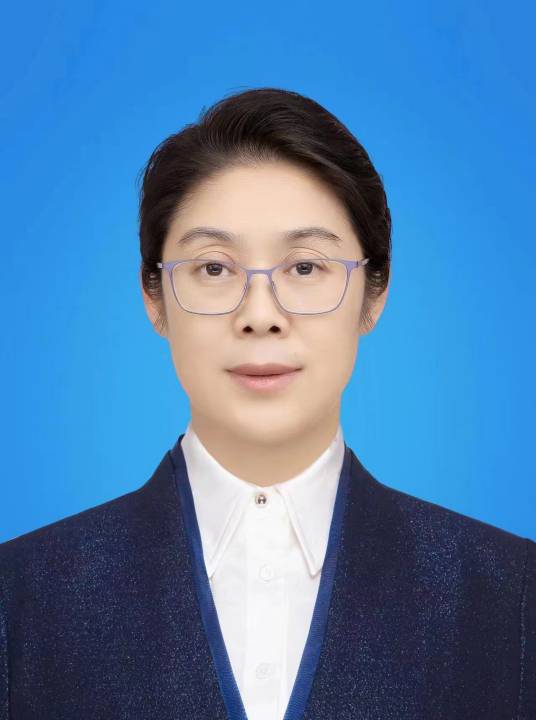 时燕（第十四届全国政协委员，民盟辽宁省第十五届委员会副主任委员，辽宁省丹东市人民政府副市长）