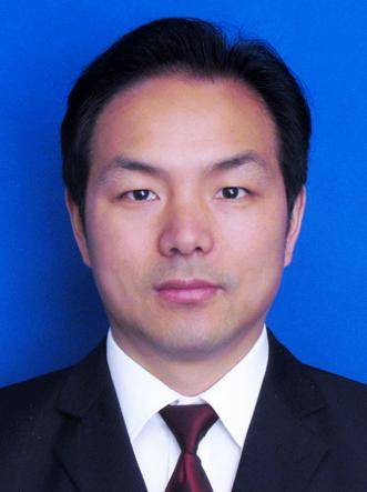 华君（浙江省杭州市公安局富阳区分局党委委员，区纪委、区监委派驻杭州市公安局富阳区分局纪检监察组组长）