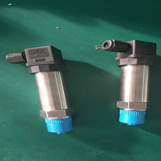 直接安装式压力变送器