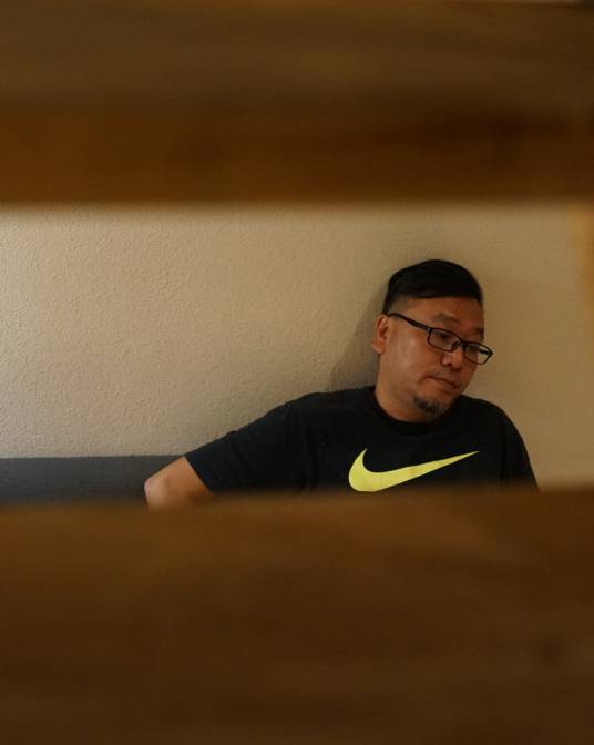 明可（中国重庆籍艺术家）