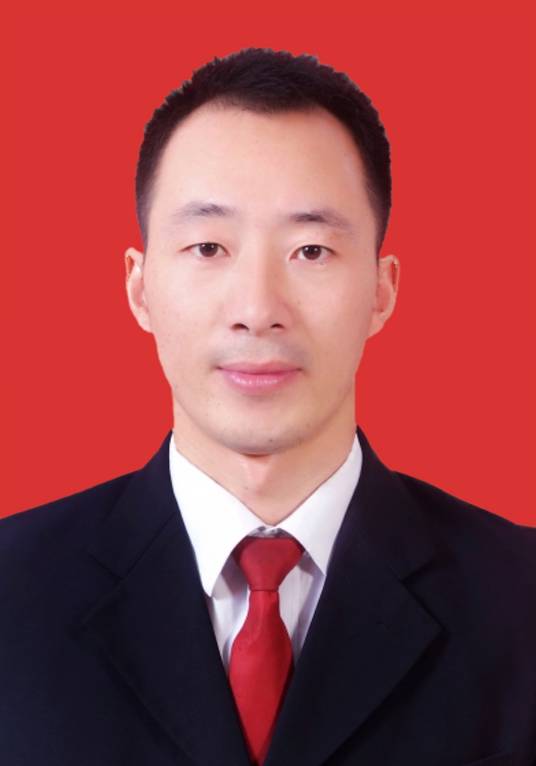 李鑫（浙江省临海市人民政府党组成员、市政府办公室副主任）