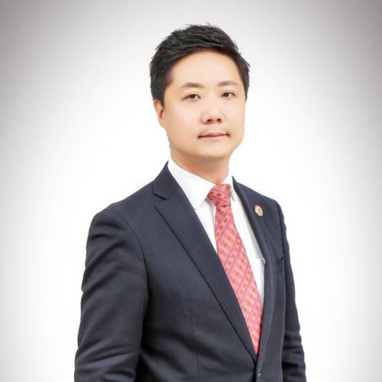 张栋（艺鼎传媒董事长兼CEO）