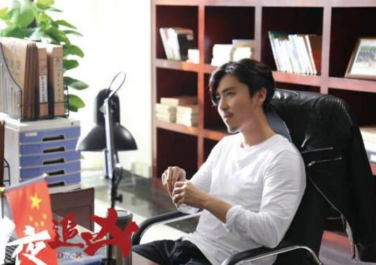 周巡（网络剧《白夜追凶》人物）