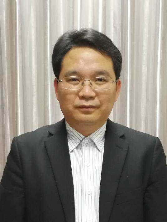 何勇（东华大学民航复材中心研究员）