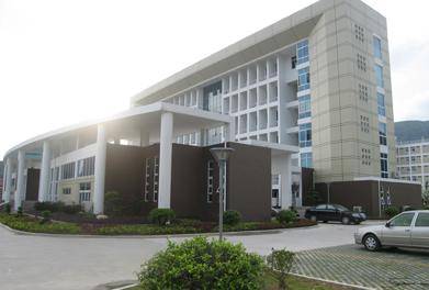 东张镇（福建省福清市下辖镇）