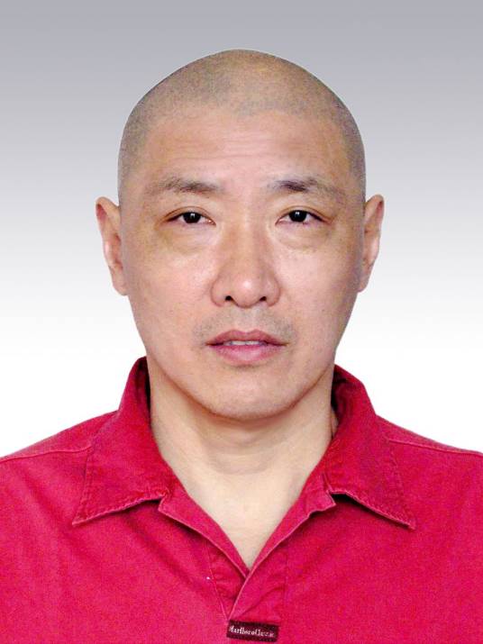 潘盛华（中国女子水球队主教练）