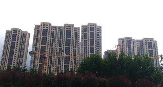 卓越皇后道千山外