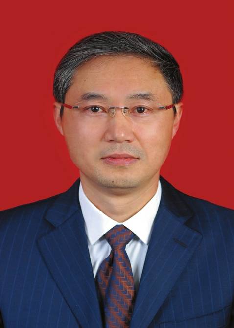 程效（中国人民政治协商会议重庆市委员会社会和法制委员会副主任，重庆市公安局党委委员、政治部主任、一级巡视员）