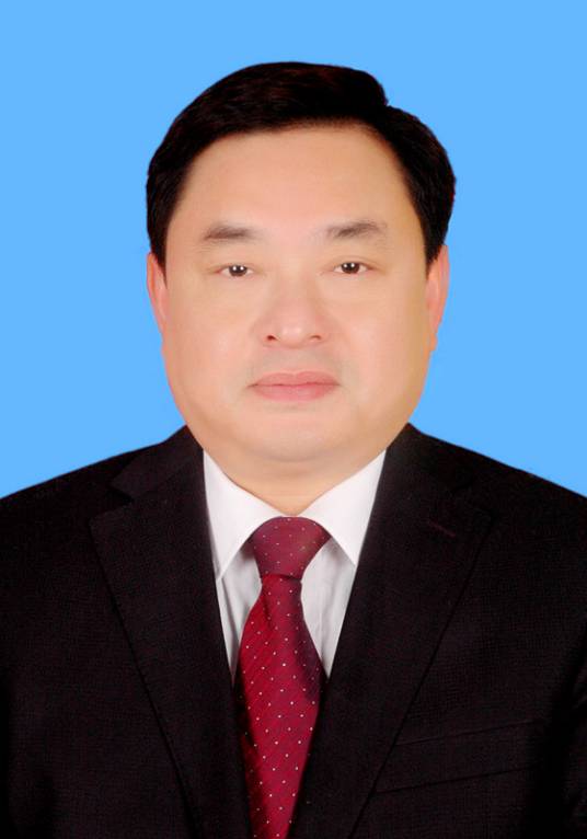 周立新（广西壮族自治区凌云县政协党组成员）