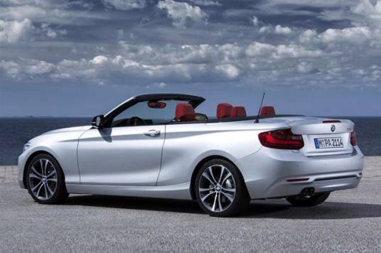 宝马M双座敞蓬跑车