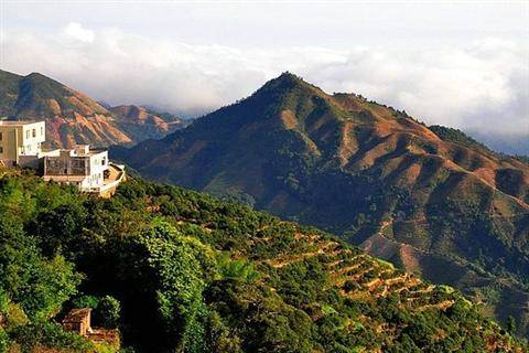 凤凰山（江苏省张家港市凤凰山）