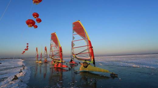 冰帆（冰上航行的体育项目）