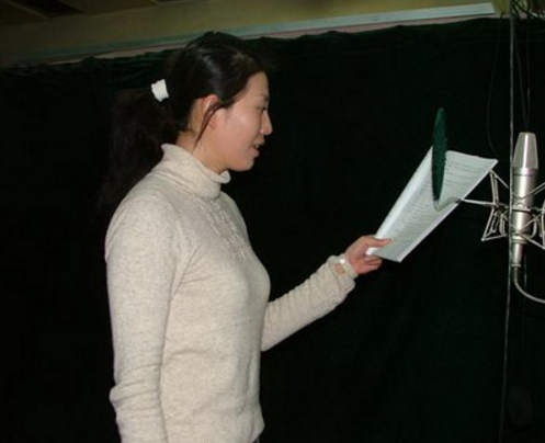 李金燕（著名配音演员）