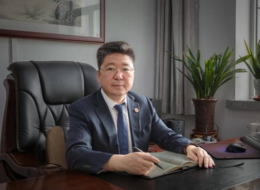 王旸（宝石花医疗健康投资控股集团有限公司党委书记、董事长）