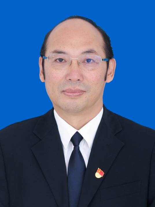 吴光连（玉溪市教育体育局原副局长）