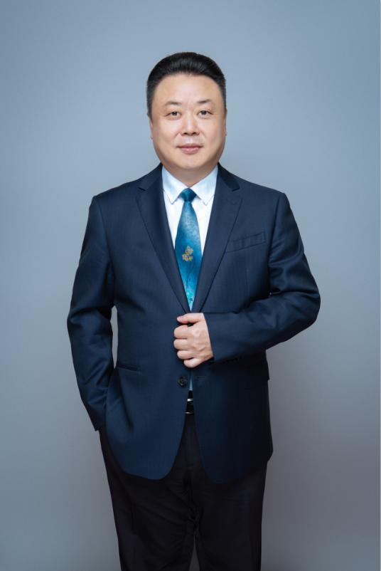 李英峰（深圳能源集团股份有限公司党委书记、董事长）