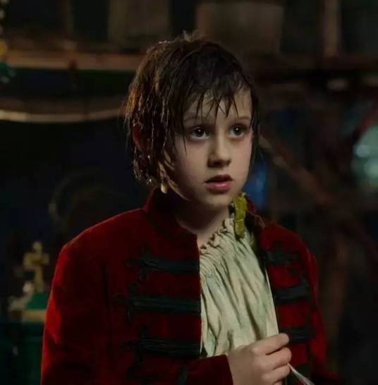 鲁比·巴恩希尔