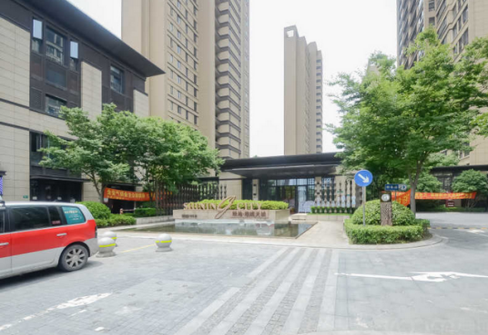 绿地璀璨天城（郑州市绿地璀璨天城小区）